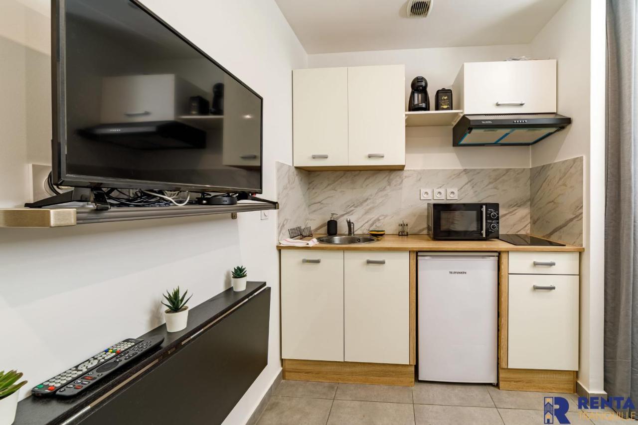 Le Vauban Wifi 2 Peoples Apartment Nisa Exterior foto